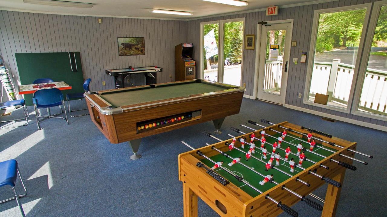 Moonshine Chalet, Hot Tub, Pool Access, Wifi, 1089 Free Tickets Each Paid Day, Dollywood And More Gatlinburg Dış mekan fotoğraf